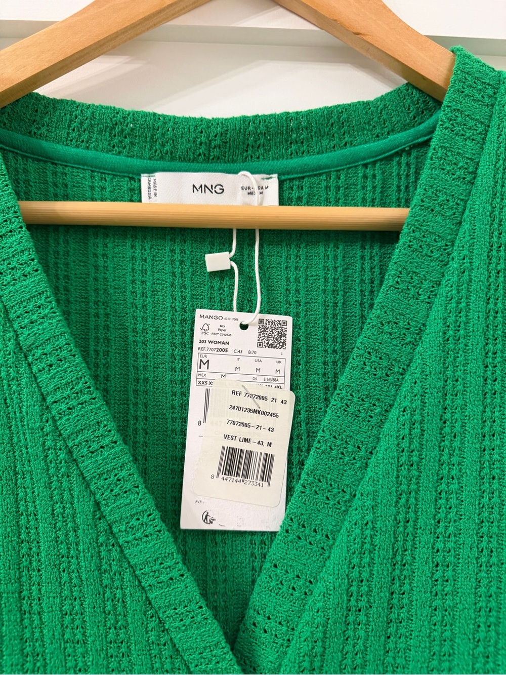 Mango Bright Green Ribbed V-Neck Button Tank - Picture 4 of 4